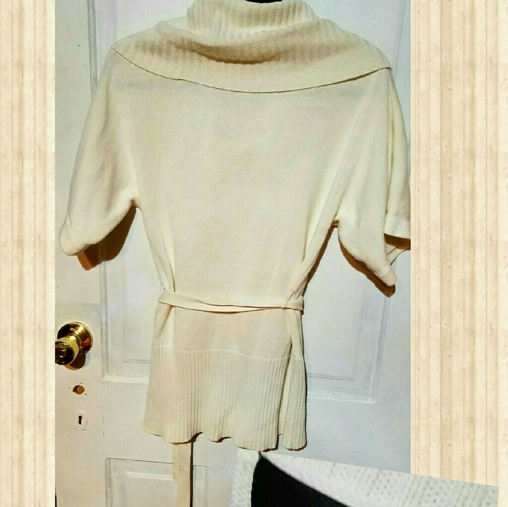 👸👕Sweater👕👸 - Picture 2 of 3